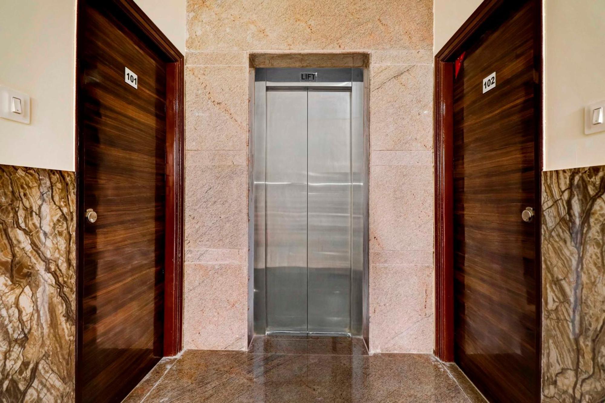 Collection O Olive Hotell Bangalore Exteriör bild